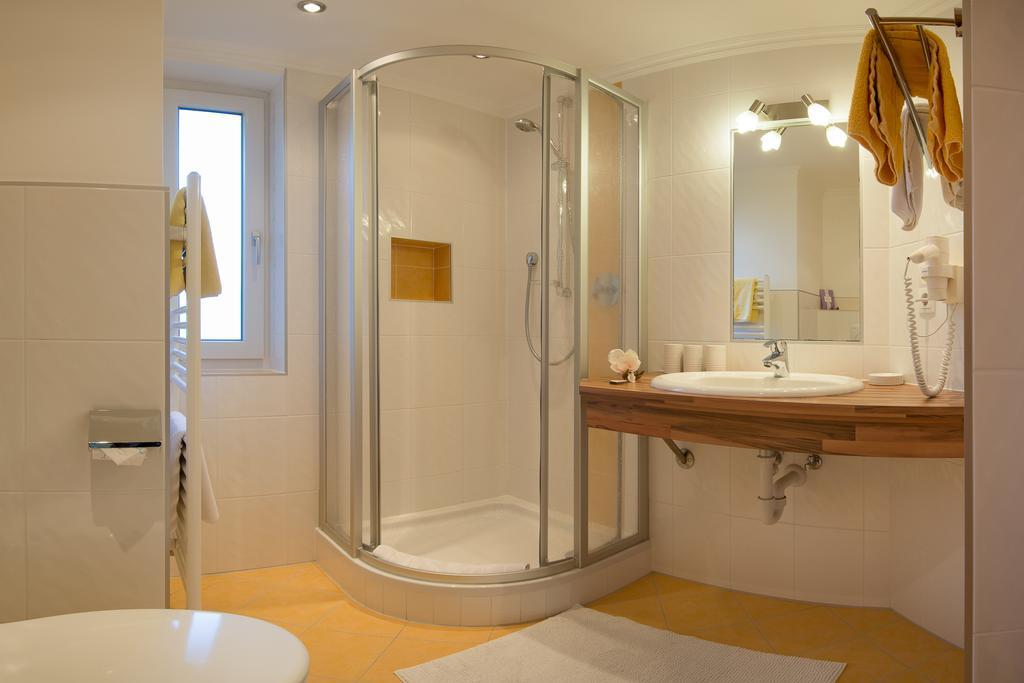 Haus Fernblick Hotell Neustift im Stubaital Rum bild