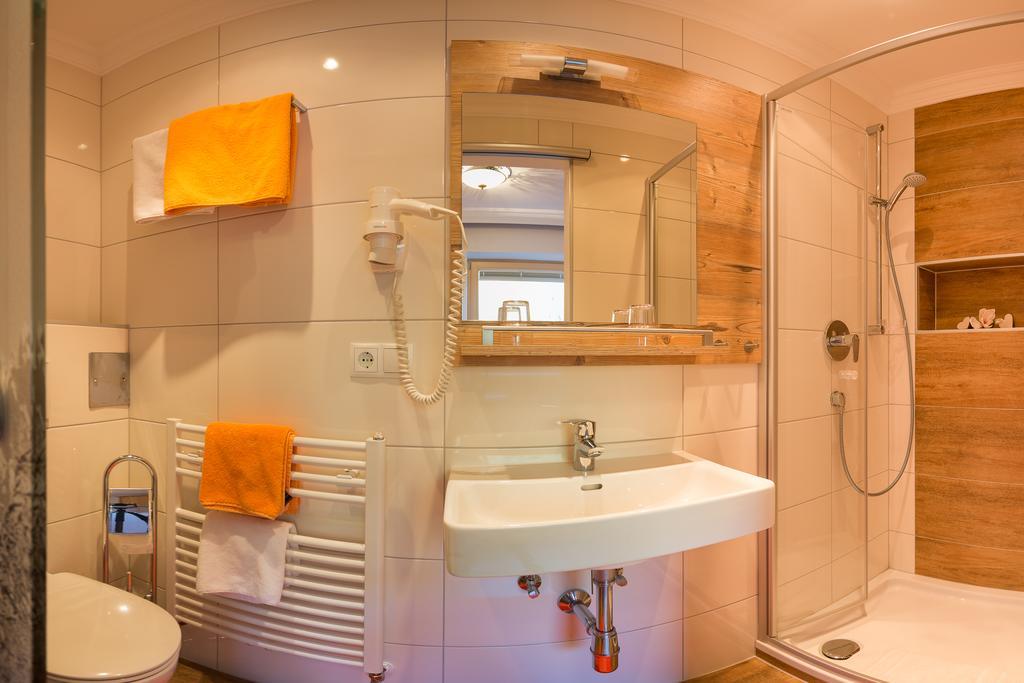Haus Fernblick Hotell Neustift im Stubaital Rum bild