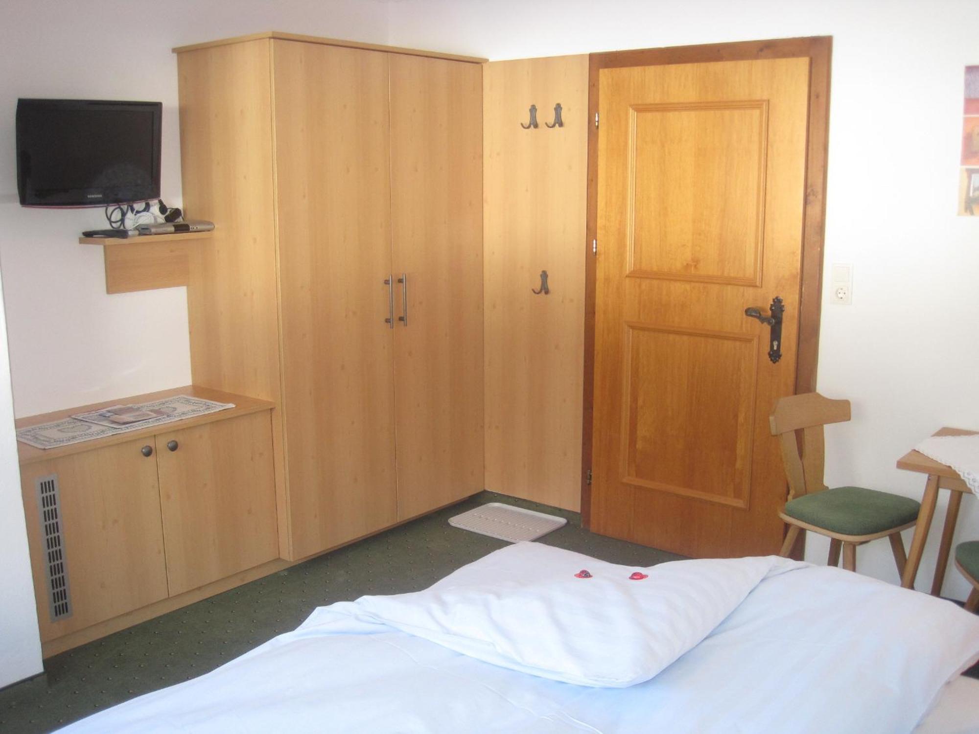 Haus Fernblick Hotell Neustift im Stubaital Rum bild