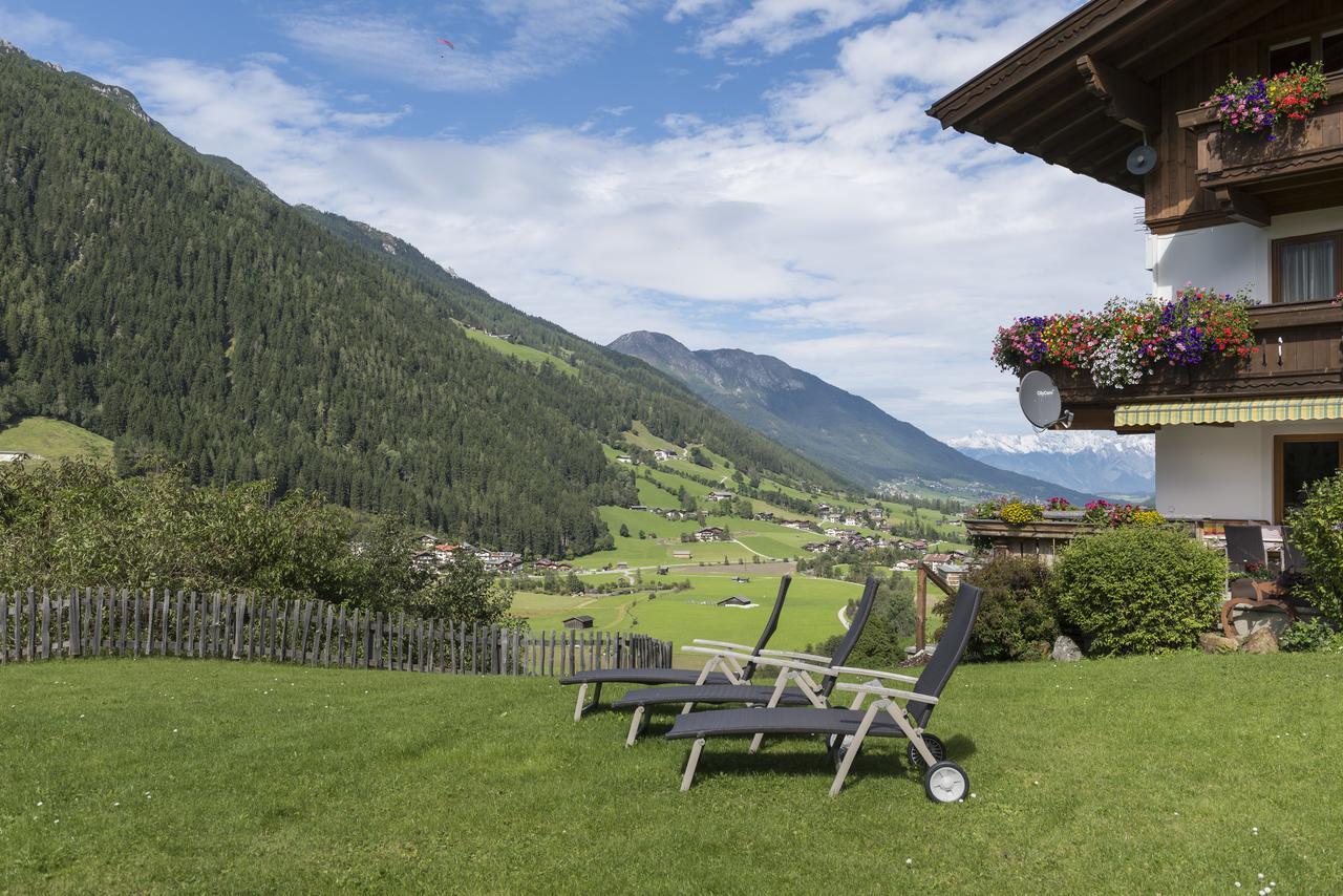 Haus Fernblick Hotell Neustift im Stubaital Exteriör bild