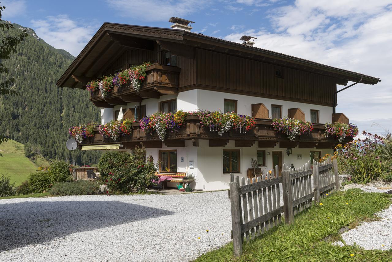 Haus Fernblick Hotell Neustift im Stubaital Exteriör bild