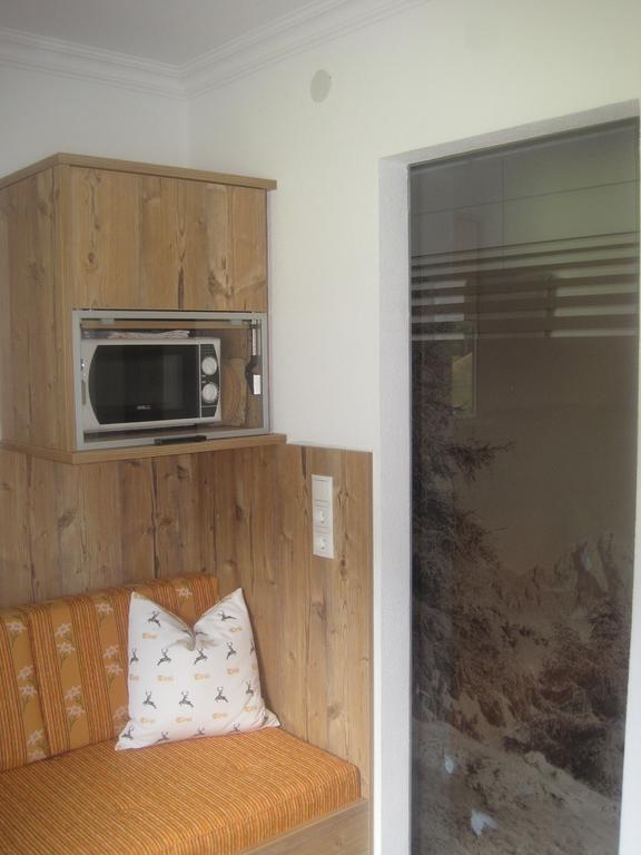Haus Fernblick Hotell Neustift im Stubaital Rum bild